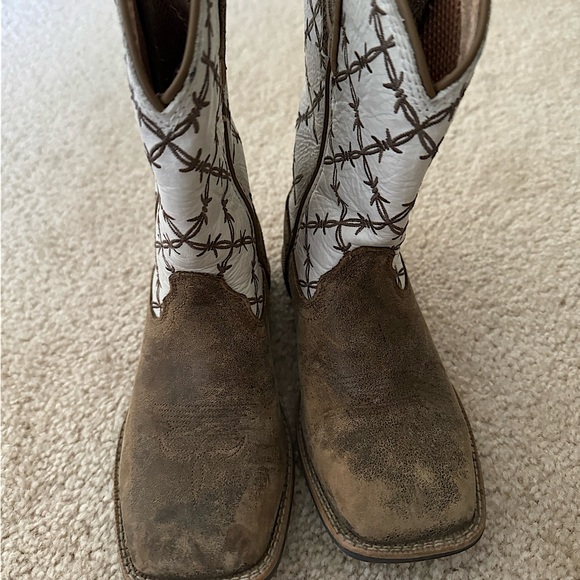 Twisted X Kid’s White Top Hand Boots - Picture 8 of 8